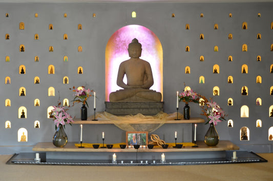 Shrine Buddha / Daylight